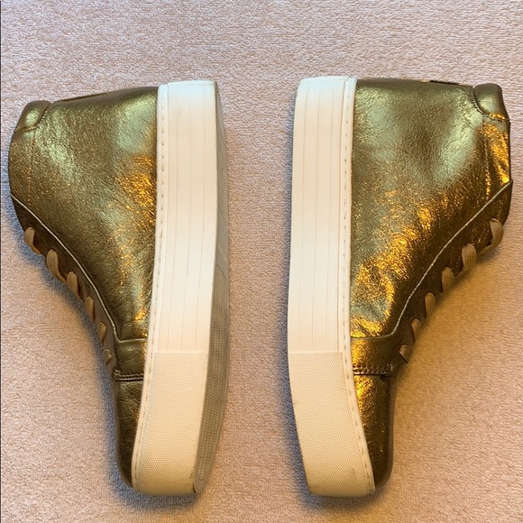 Kenneth Cole Gold Platform Sneaker - Picture 2 of 11